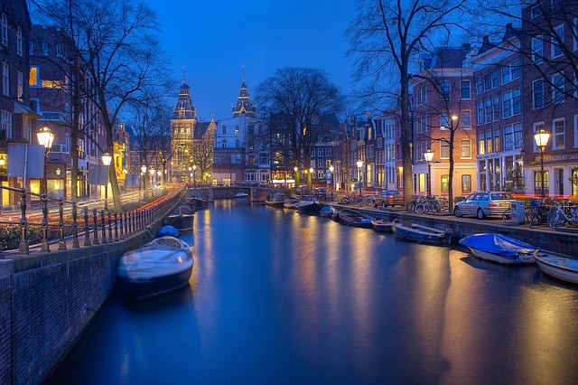 Amsterdam tours from Sri Lanka made easy with Holidays in Holland.