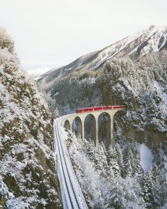 We have several Switzerland tour packages from Netherlands, either with train or bus.